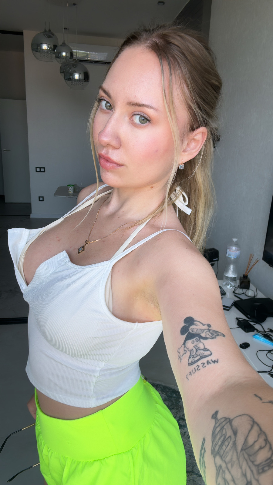 KateV in her underwear in Montreal