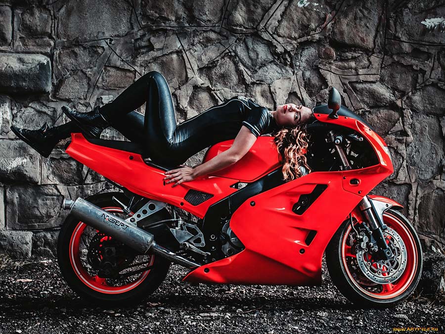 Beautiful girl Beautiful girls and motorcycles in Montreal