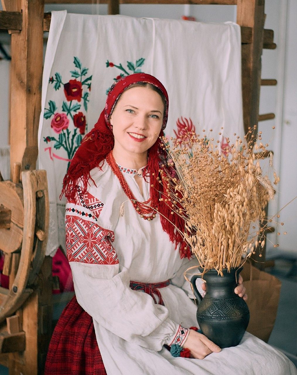 Women in Slavic costumes in Montreal