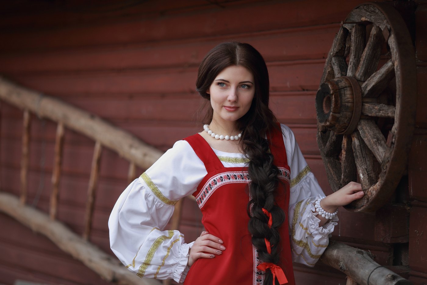Girls in Slavic costumes in Montreal